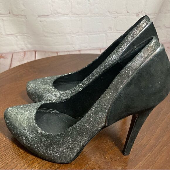 7 BCBGENERATION grey shimmery suede platform pumps - Picture 8 of 9